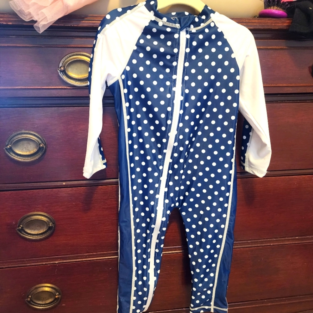 Navy & white poĺka dot full length rash guard